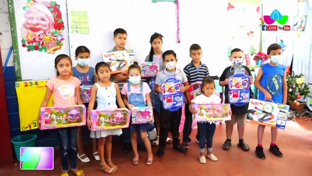 Gobierno Sandinista entrega juguetes navideños a niños de centros educativos de Siuna