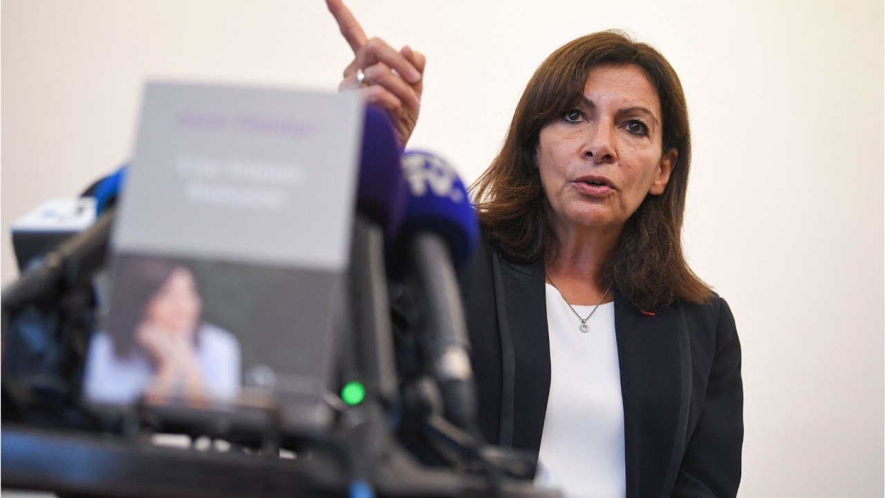 GALA VIDÉO - « Elle va s'en prendre plein la figure " : ces craintes des soutiens d'Anne Hidalgo