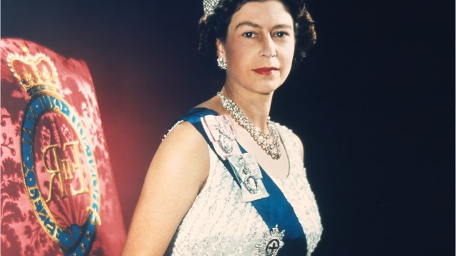 GALA VIDEO - Obsèques du prince Philip : le cas Harry réveille un mauvais souvenir chez Elizabeth II