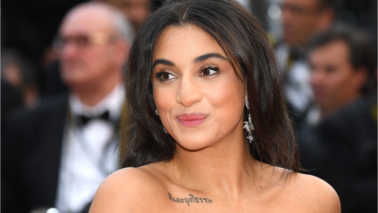 GALA VIDEO - « Oui, je parle " : Camélia Jordana « harcelée ", elle fait une mise au point.