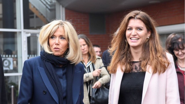 GALA VIDEO - Brigitte Macron et Marlène Schiappa accordent leurs tenues pour une visite importante