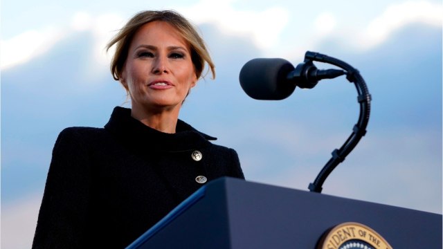 GALA VIDEO - Melania Trump : ce jour où elle s'est moquée de Donald Trump sur Twitter.