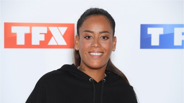 GALA VIDEO - Amel Bent (The Voice) : « horripilée , elle fait une mise au point cash sur sa perte de poids.