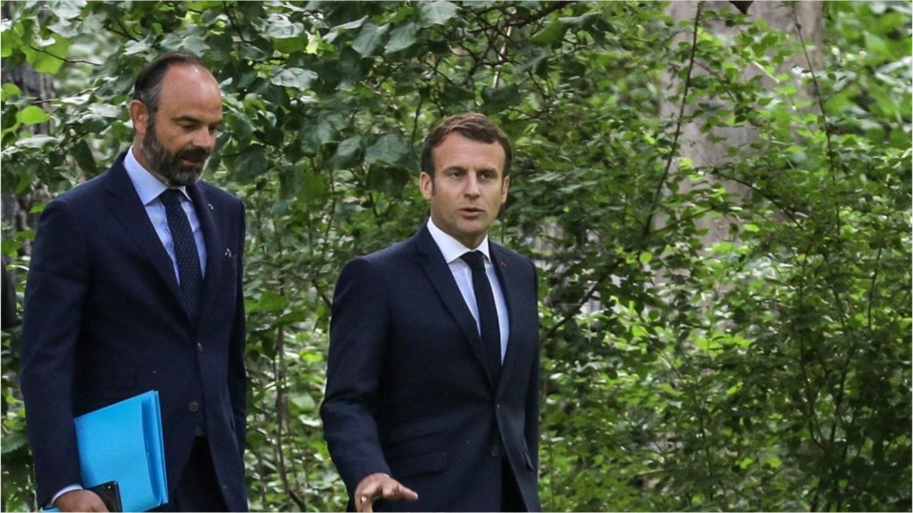 GALA VIDEO - Entre Emmanuel Macron et Edouard Philippe, pas de week-end à la Lanterne ou à Brégançon…