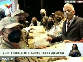 Entérate |  Clase obrera trabajadora gradúa a 1.425 trabajadores a nivel nacional