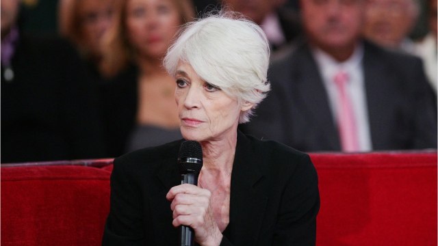 GALA VIDEO - Sourde d’une oreille, Françoise Hardy évoque les séquelles de son traitement médical