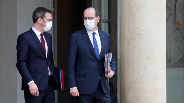 GALA VIDEO - « On joue avec le feu : Jean Castex et Olivier Véran tiennent tête à Emmanuel Macron