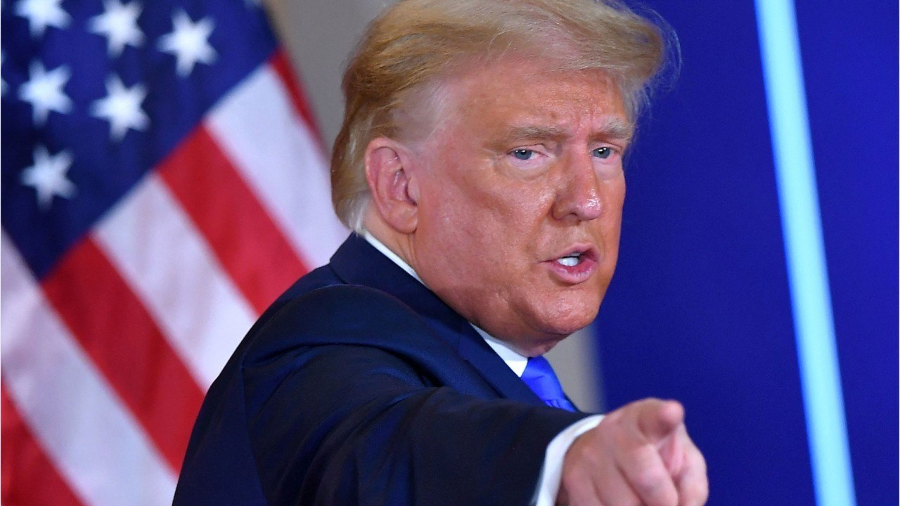 GALA VIDEO - Donald Trump fait encore des siennes et se paie la tête de Joe Biden… à un mariage !