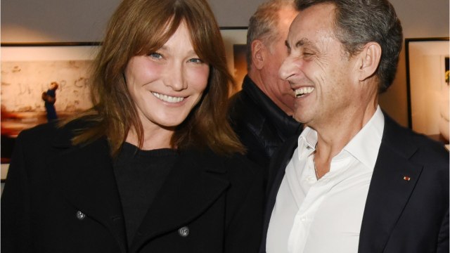 GALA VIDEO - Carla Bruni : quand l'ex-Première dame demandait à Jérôme Lavrilleux d'amuser Nicolas Sarkozy