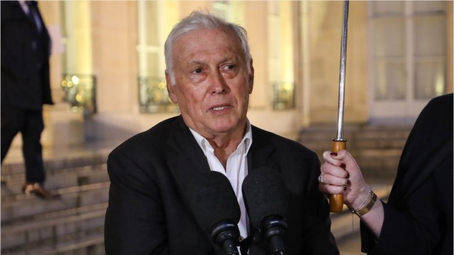 GALA VIDEO - Emmanuel Macron contredit par le Pr Jean-François Delfraissy, « le prophète de malheur