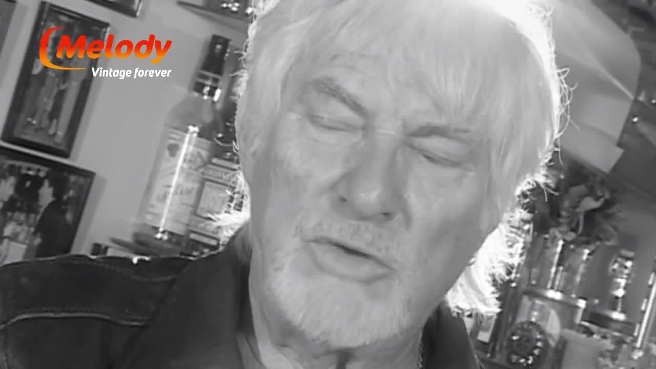 GALA VIDÉO - Hugues Aufray évoque son amitié "fraternelle" avec Johnny Hallyday