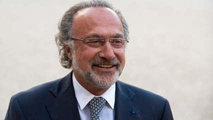 GALA VIDEO - « Son décès brutal est une grande perte " : Emmanuel Macron ébranlé par la mort d'Olivier Dassault