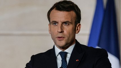 GALA VIDÉO - Emmanuel Macron pas près de se faire vacciner : « J'ai quand même le temps ".