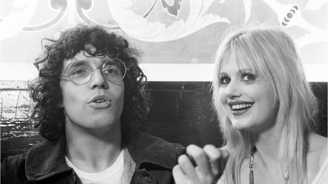 GALA VIDÉO - Miou Miou : ce jour où Patrick Dewaere s’est battu avec Julien Clerc pour elle