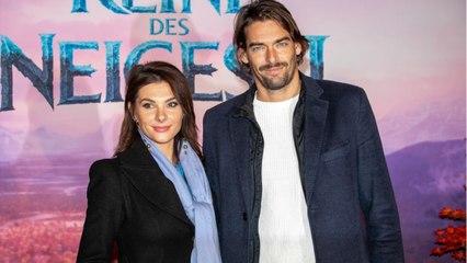 GALA VIDEO - PHOTO – Alice Detollenaere, la compagne de Camille Lacourt, évoque sa poitrine de grossesse après son cancer