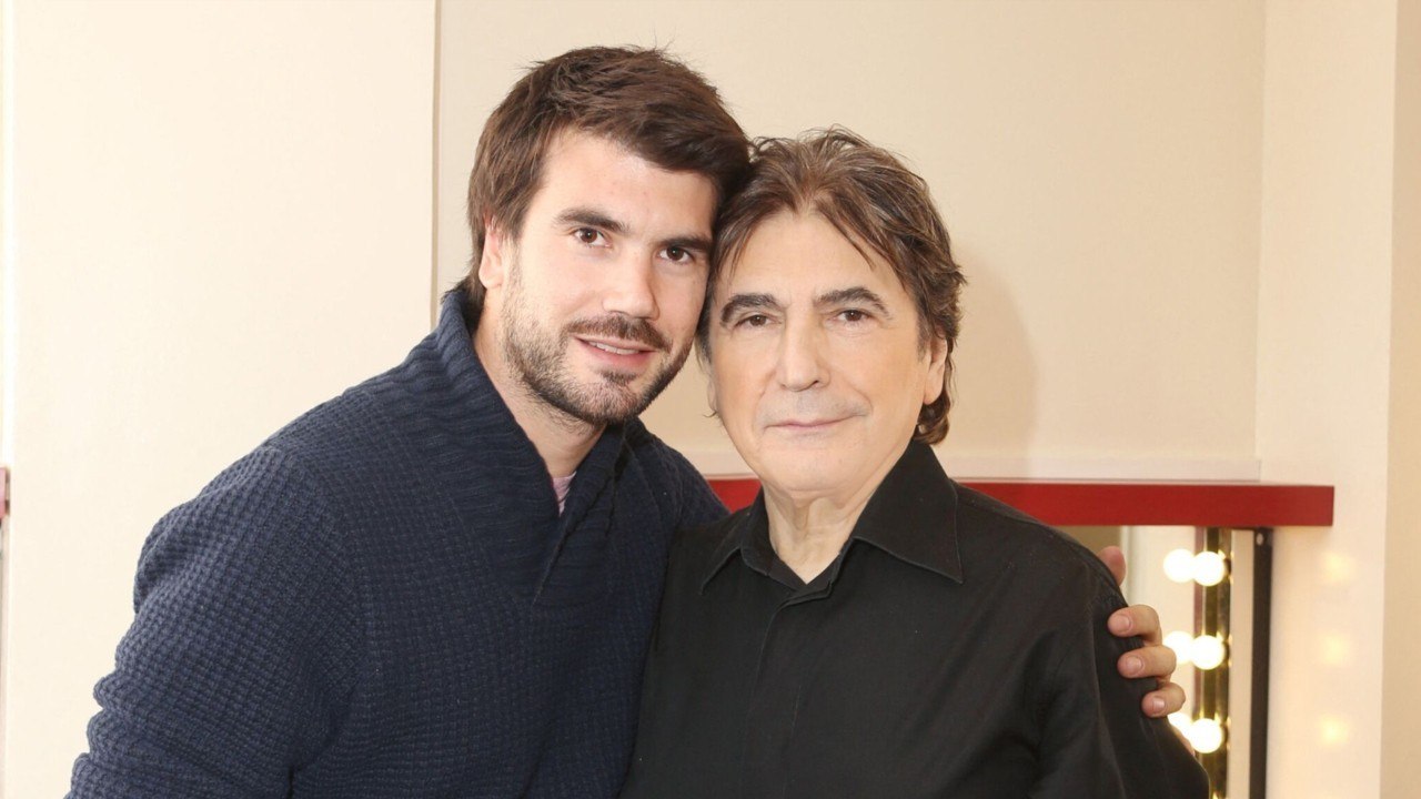 GALA VIDÉO - Serge Lama veuf remarié à 78 ans : comment son fils Frédéric vit ses noces sur le tard