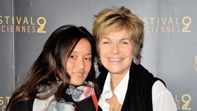 GALA VIDEO - Véronique Jannot sur sa fille Migmar : « devenir maman à 57 ans, c'est un tsunami