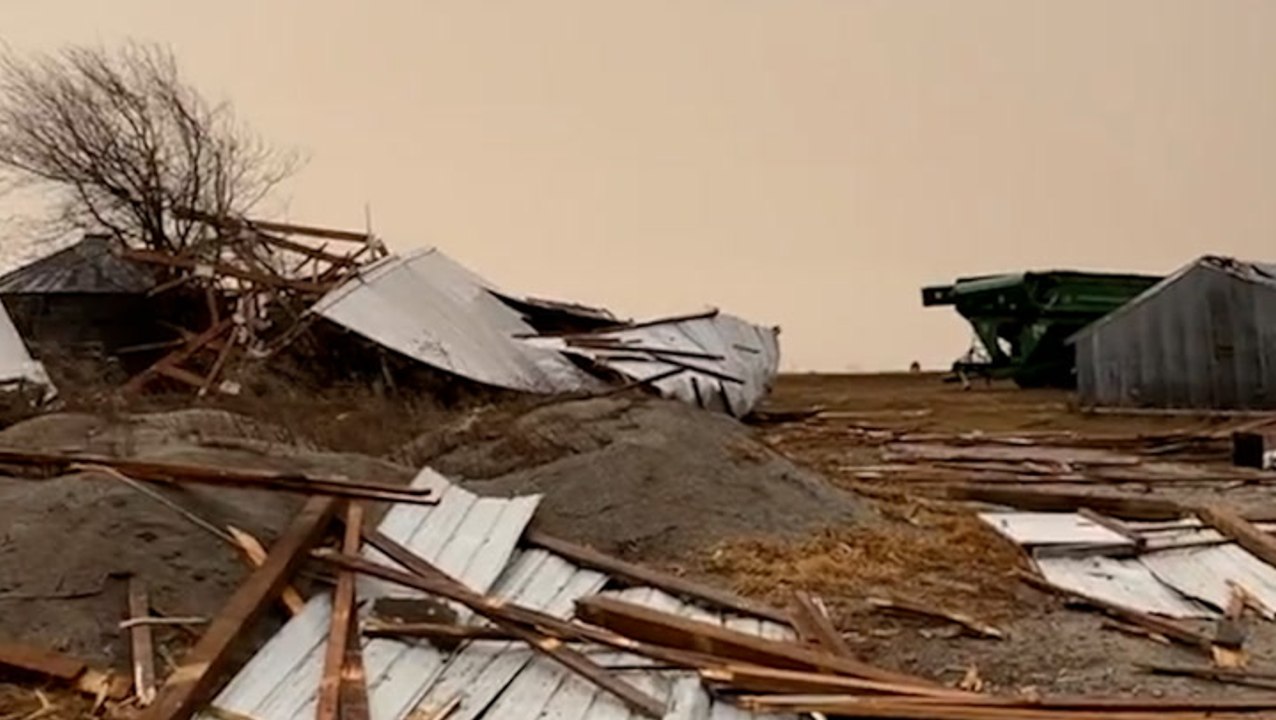 Severe storms bring mid-December tornado warnings throughout the Midwest