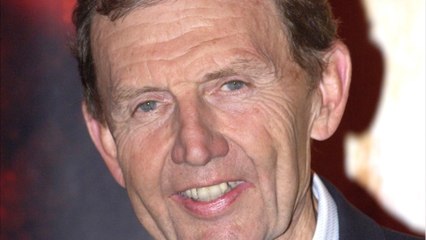 GALA VIDEO - Claire Chazal et PPDA, « la Elizabeth Taylor et le Richard Burton de TF1 " : Etienne Mougeotte se souvient