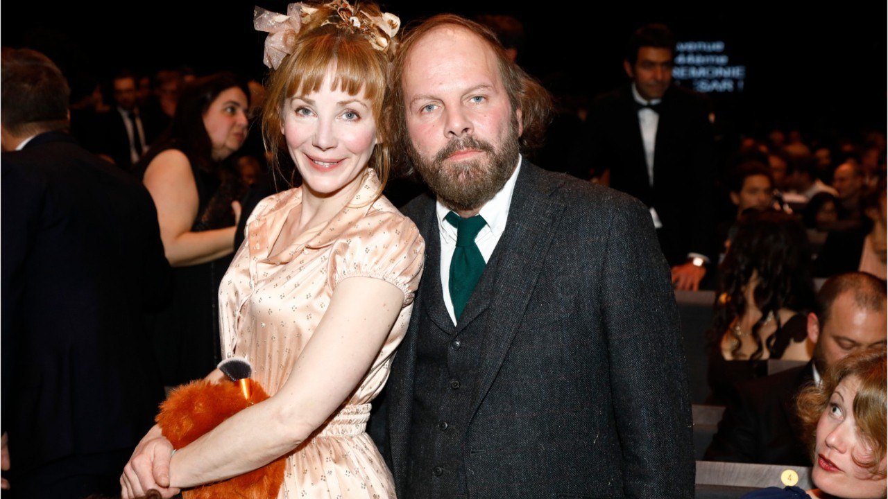 GALA VIDEO - Gérard Depardieu, un grand-père qui « n'a pas de limites " : sa fille Julie s'en amuse