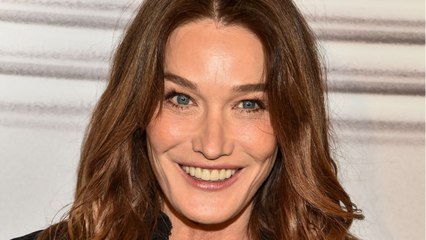 GALA VIDEO - Affaire Harvey Weinstein : Carla Bruni a évité le pire grâce à sa famille, « son bouclier ".