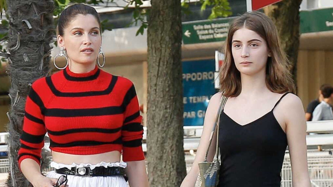 GALA VIDÉO - Timide, sensible et rêveuse : Sahteene, la fille de Laetitia Casta, se présente (1)