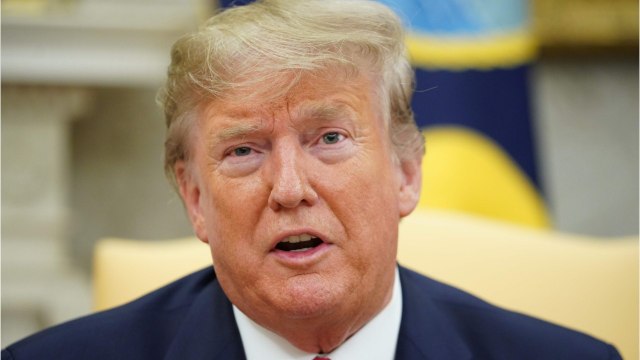 GALA VIDEO - Donald Trump banni de Twitter, un député français en paye les pots cassés !