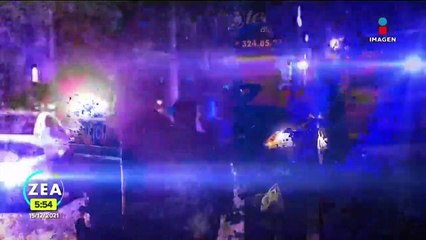 Encapuchadas exigen liberación de mujer y agreden a policías