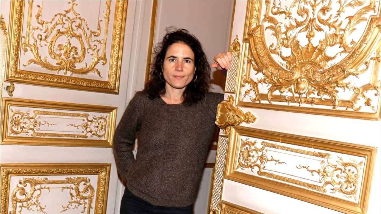 GALA VIDEO -Mazarine Pingeot : ces images cultes avec François Mitterrand qui continuent de l'embarrasser