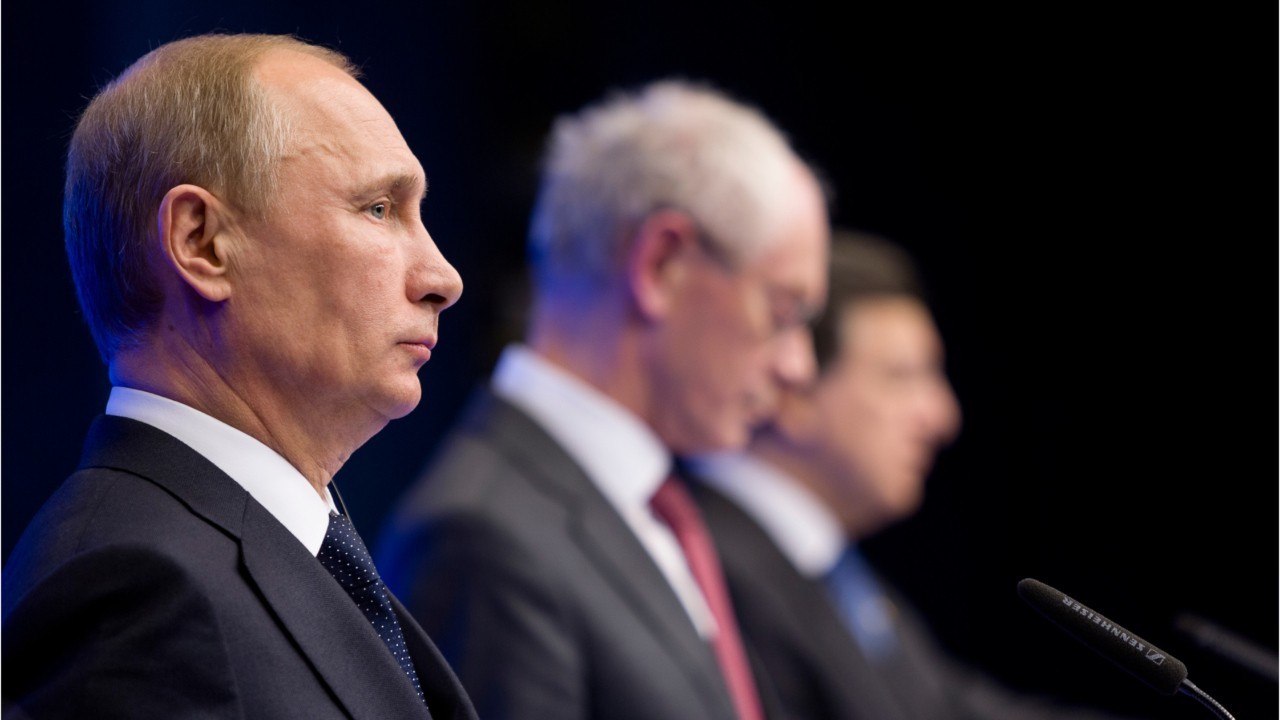 GALA VIDEO - Le saviez-vous? Les deux filles aînées de Vladimir Poutine sont de redoutables femmes d’affaires