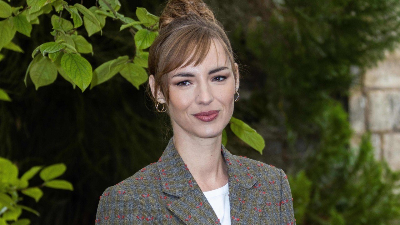 GALA VIDEO - Louise Bourgoin : « le regret " de Julien Doré