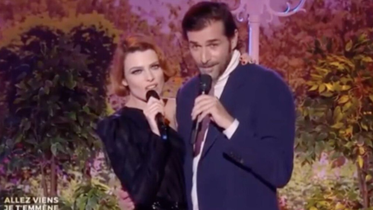 GALA VIDÉO -Élodie Frégé « première fois en duo " avec Grégory Fitoussi, son joli message