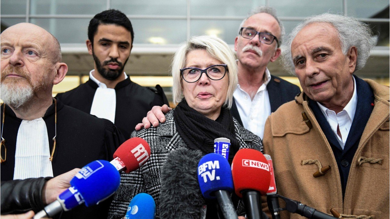 GALA VIDEO - « C'est mon dernier voyage " : Alexia Daval, ces SMS « inquiétants " envoyés avant sa mort