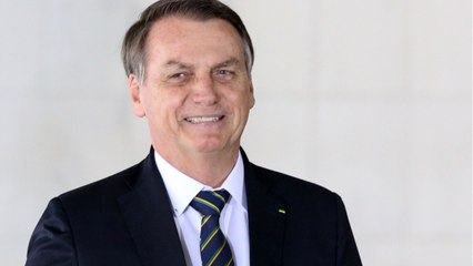 GALA VIDÉO - « Un pays de tapettes " : Jair Bolsonaro qui avait insulté Brigitte Macron dérape encore