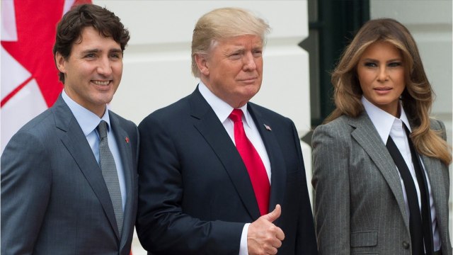 GALA VIDÉO -Flashback – Melania Trump et Justin Trudeau : leur proximité a fait jaser