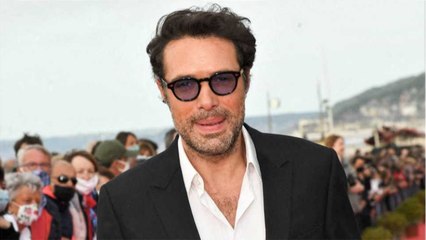 GALA VIDÉO - Nicolas Bedos : lynché de toutes parts, il met fin à la polémique, “Allez, stop !”.