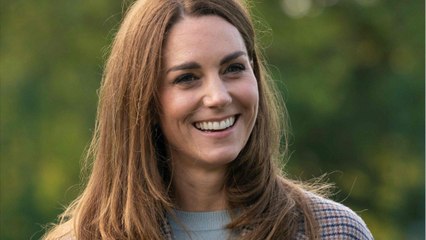 GALA VIDEO - Kate Middleton et William aux fourneaux avec leurs enfants : cette adorable photo
