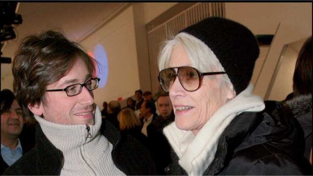 GALA VIDÉO - Thomas Dutronc gêné par sa mère François Hardy : « J'avais super honte !