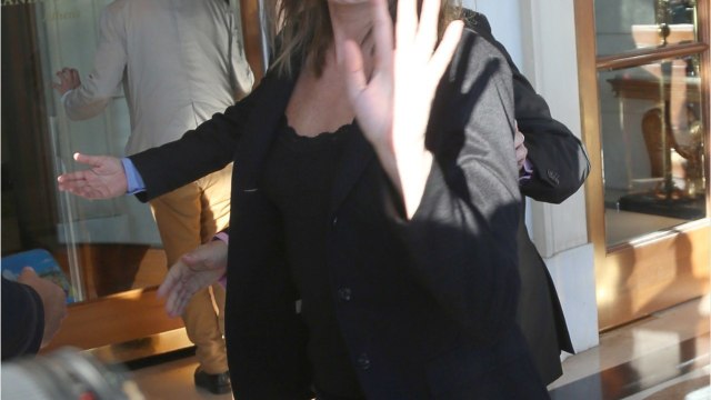 GALA VIDEO - Carla Bruni : comment Giulia vit la célébrité de ses parents