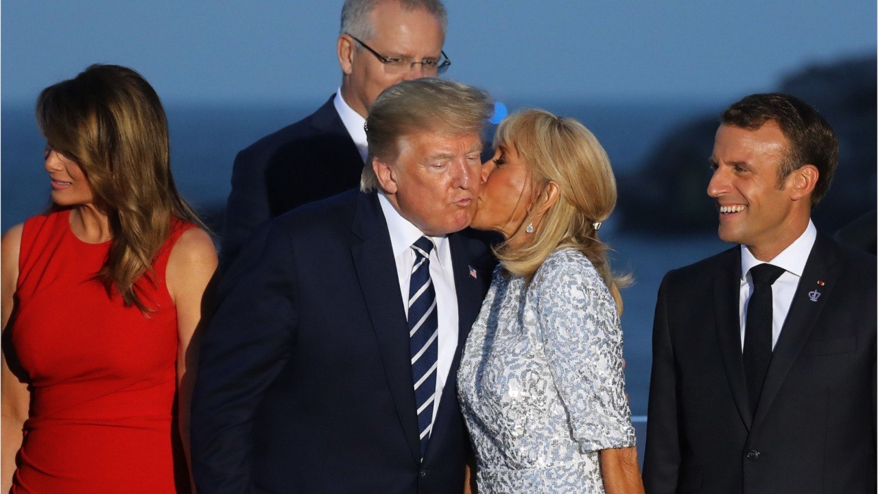 GALA POLITIQUE - Brigitte Macron : ce jour où elle a boosté Melania Trump, « Vas-y ma belle ! Prends la lumière "