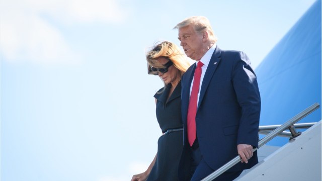 GALA VIDEO - Melania Trump rejette la main de Donald Trump : ce geste brusque qui fait parler