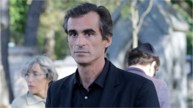 GALA VIDÉO - « J’ai le coeur brisé : Le père de Raphaël Enthoven effaré par le règlement de compte