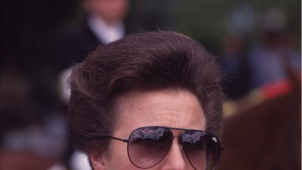 GALA VIDEO - La princesse Anne trahie par une femme de chambre trop curieuse