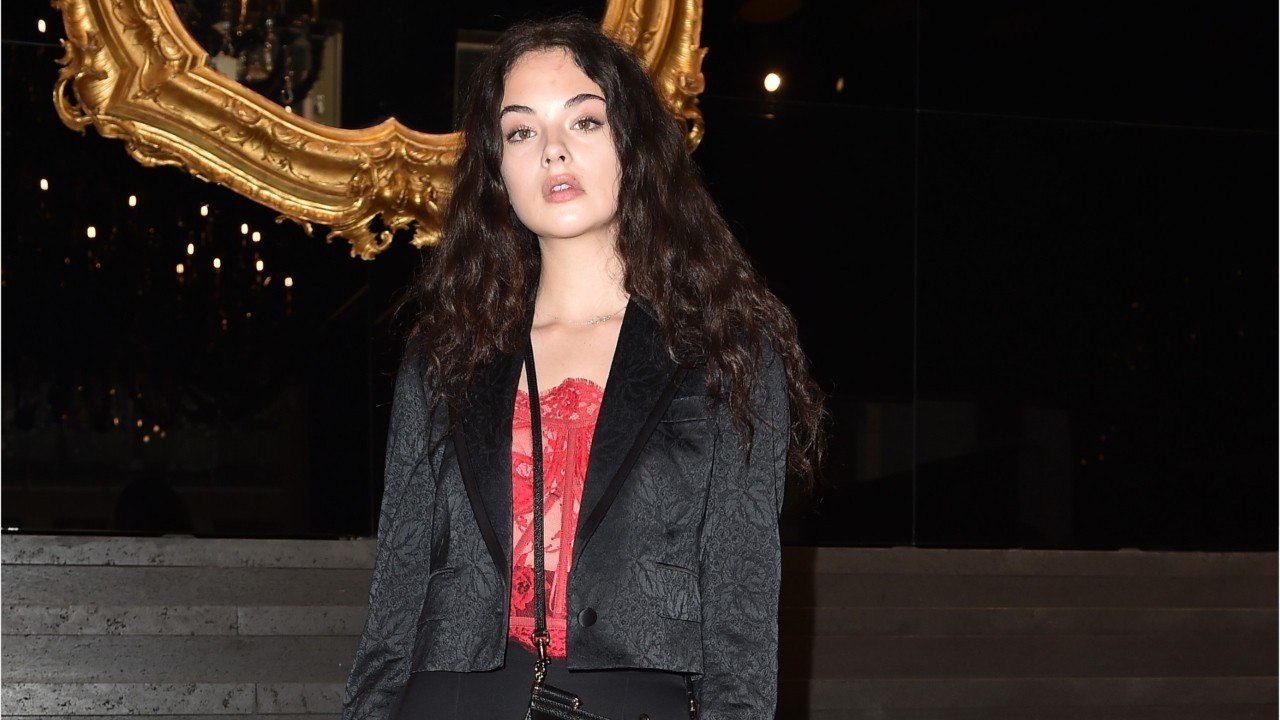 GALA VIDEO - Deva Cassel amoureuse : la fille de Vincent Cassel et Monica Bellucci présente son chéri