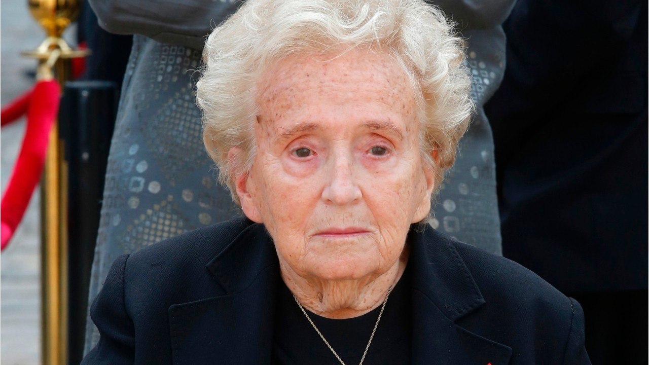 GALA VIDEO - Bernadette Chirac affaiblie : son petit-fils Martin veille sur elle