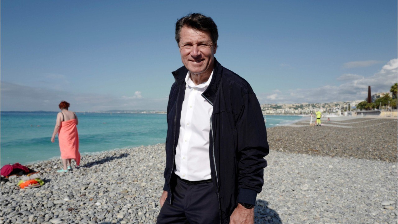 GALA VIDEO - Laura Tenoudji et Christian Estrosi : leur fille Bianca s'éclate en vacances ! (1)