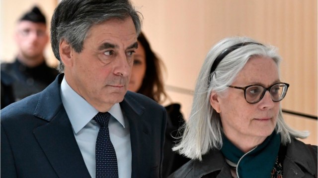 GALA VIDEO - François Fillon et Penelope : les secrets d'un clan