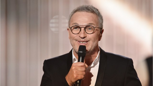 GALA VIDEO - Laurent Ruquier en vacances au Cap Ferret en bonne compagnie