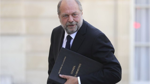 GALA VIDEO - Éric Dupond-Moretti : quand il comparait sa vie à celle d'un « artiste de variétés