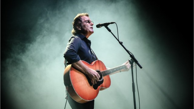 GALA VIDÉO - Francis Cabrel : qui est sa femme, la discrète Mariette ?